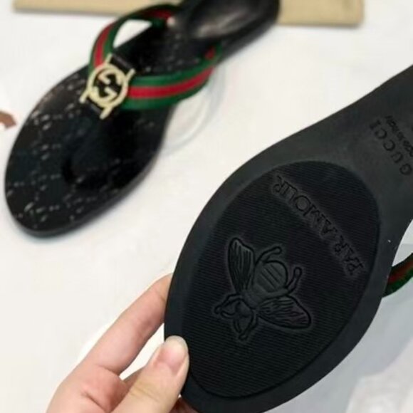 Gucci Black Slides with Red and Green Stripes - Picture 2 of 5